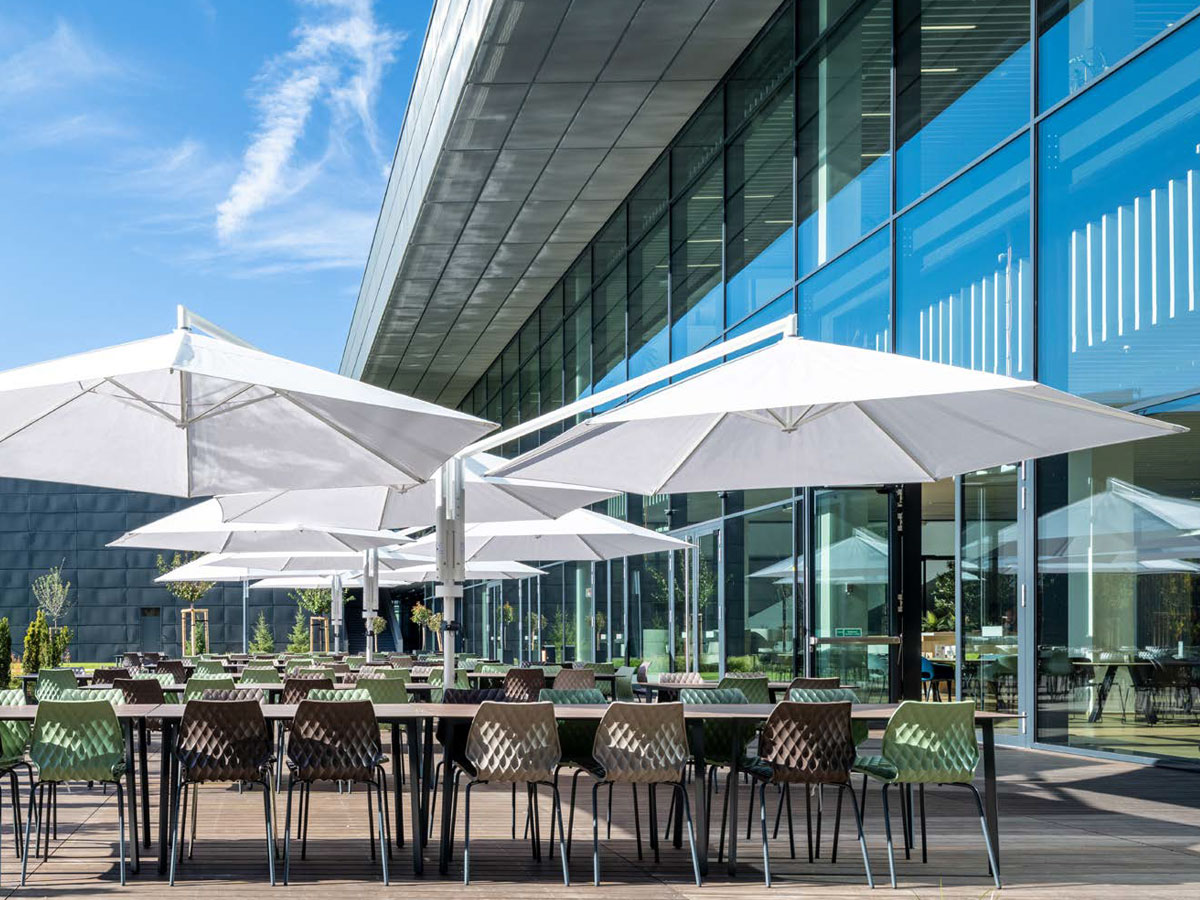 Sonnenschutz-Gruber-Wiener-Neustadt-Gewerbeschirme2